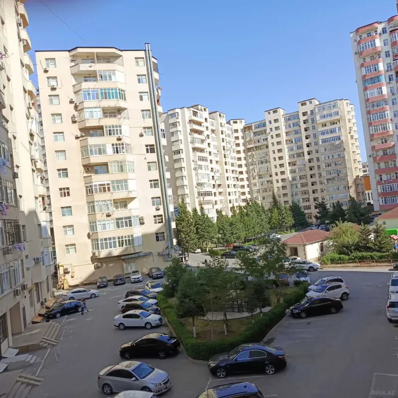 Satılır 3 otaqlı mənzil 105 m²