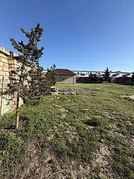 Satılır 14 otaqlı həyət evi 750 m²