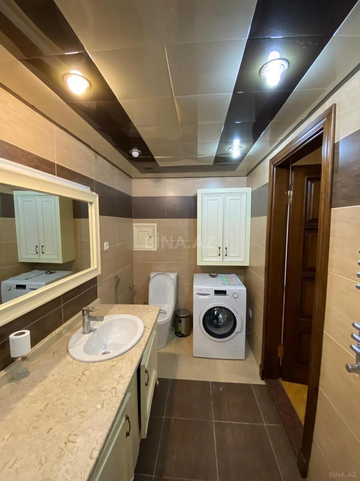 Kirayə verilir 4 otaqlı mənzil 160 m²