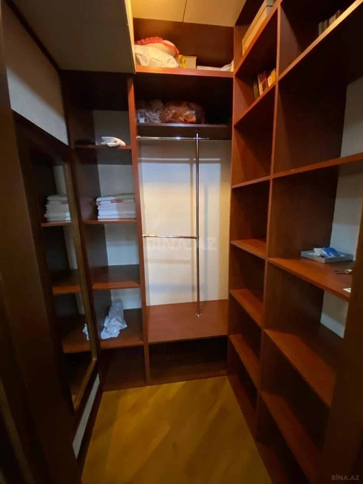 Kirayə verilir 4 otaqlı mənzil 160 m²