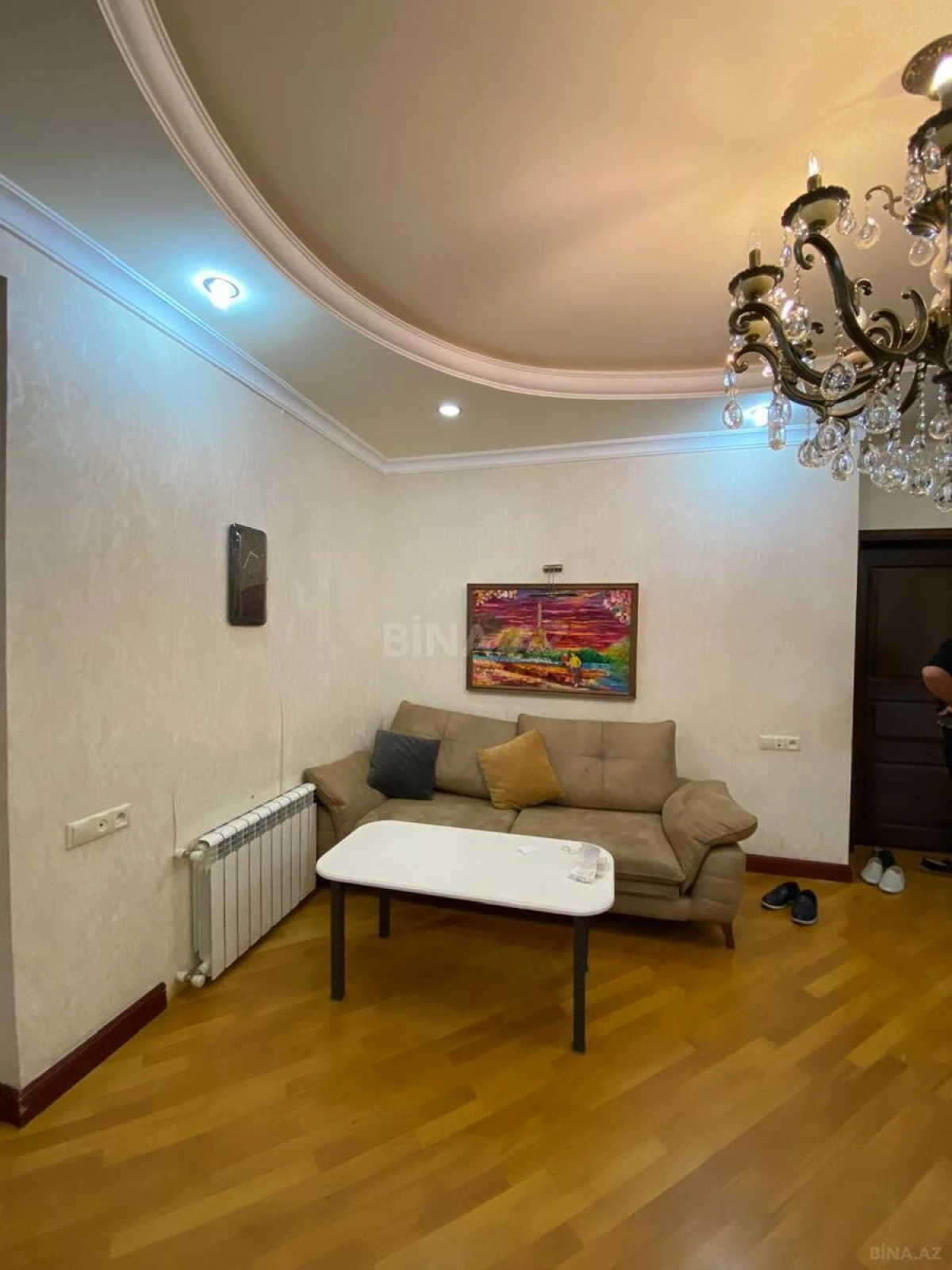 Kirayə verilir 4 otaqlı mənzil 160 m²