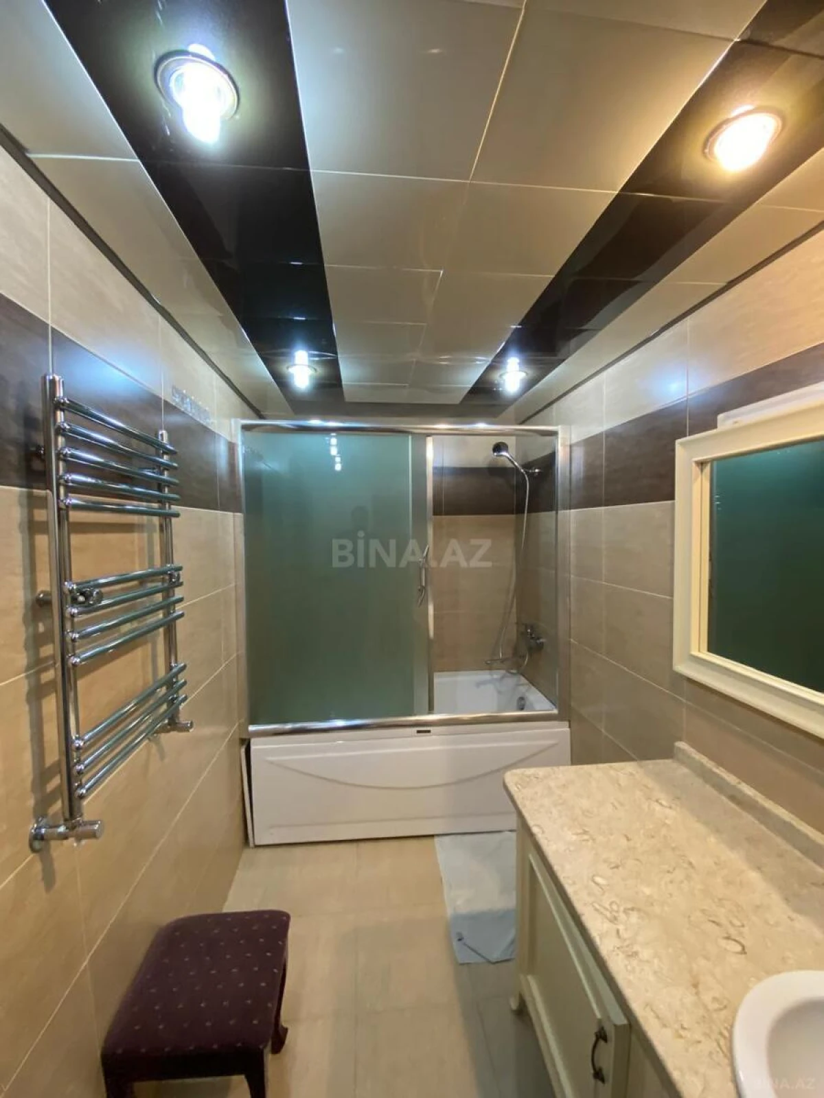 Kirayə verilir 4 otaqlı mənzil 160 m²