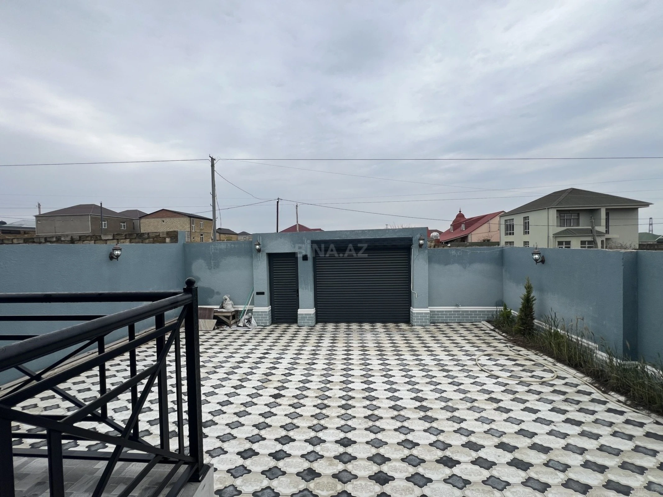Satılır 4 otaqlı həyət evi 140 m²