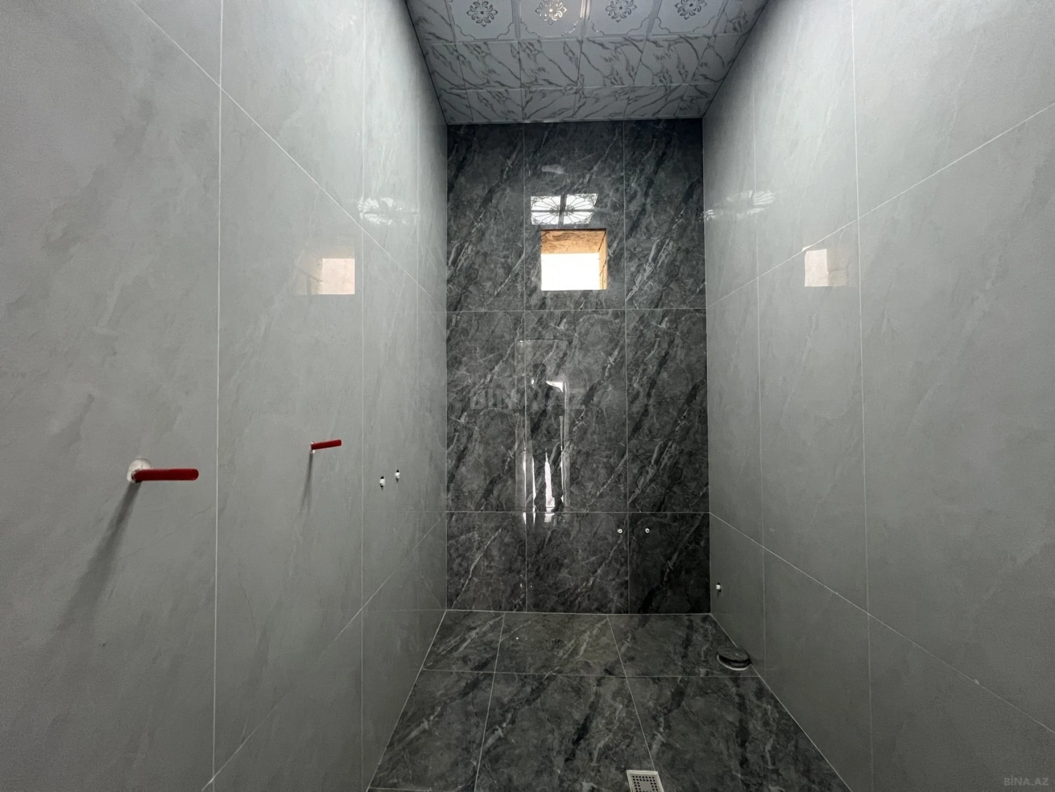 Satılır 4 otaqlı həyət evi 140 m²