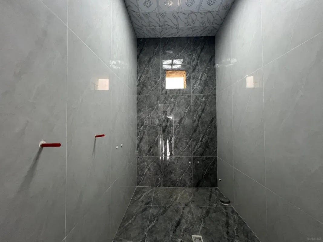 Satılır 4 otaqlı həyət evi 140 m²