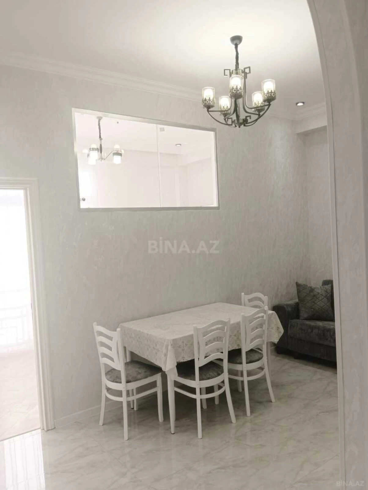 Kirayə verilir 3 otaqlı mənzil 66 m²