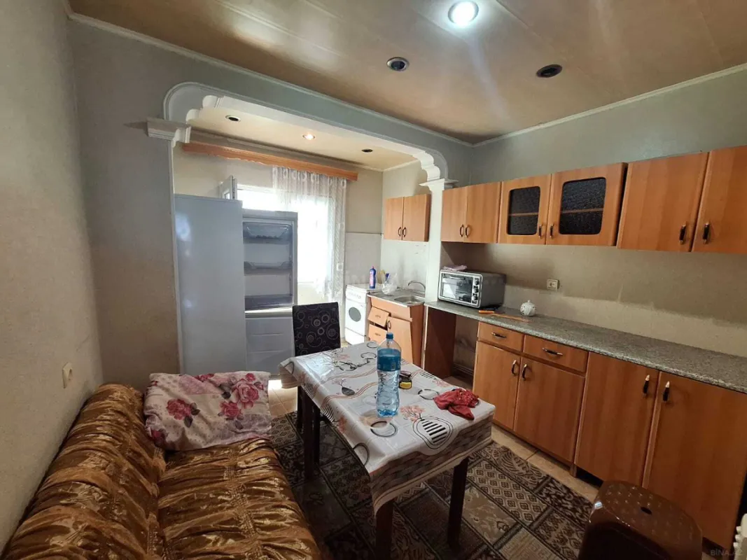 Kirayə verilir 2 otaqlı mənzil 65 m²