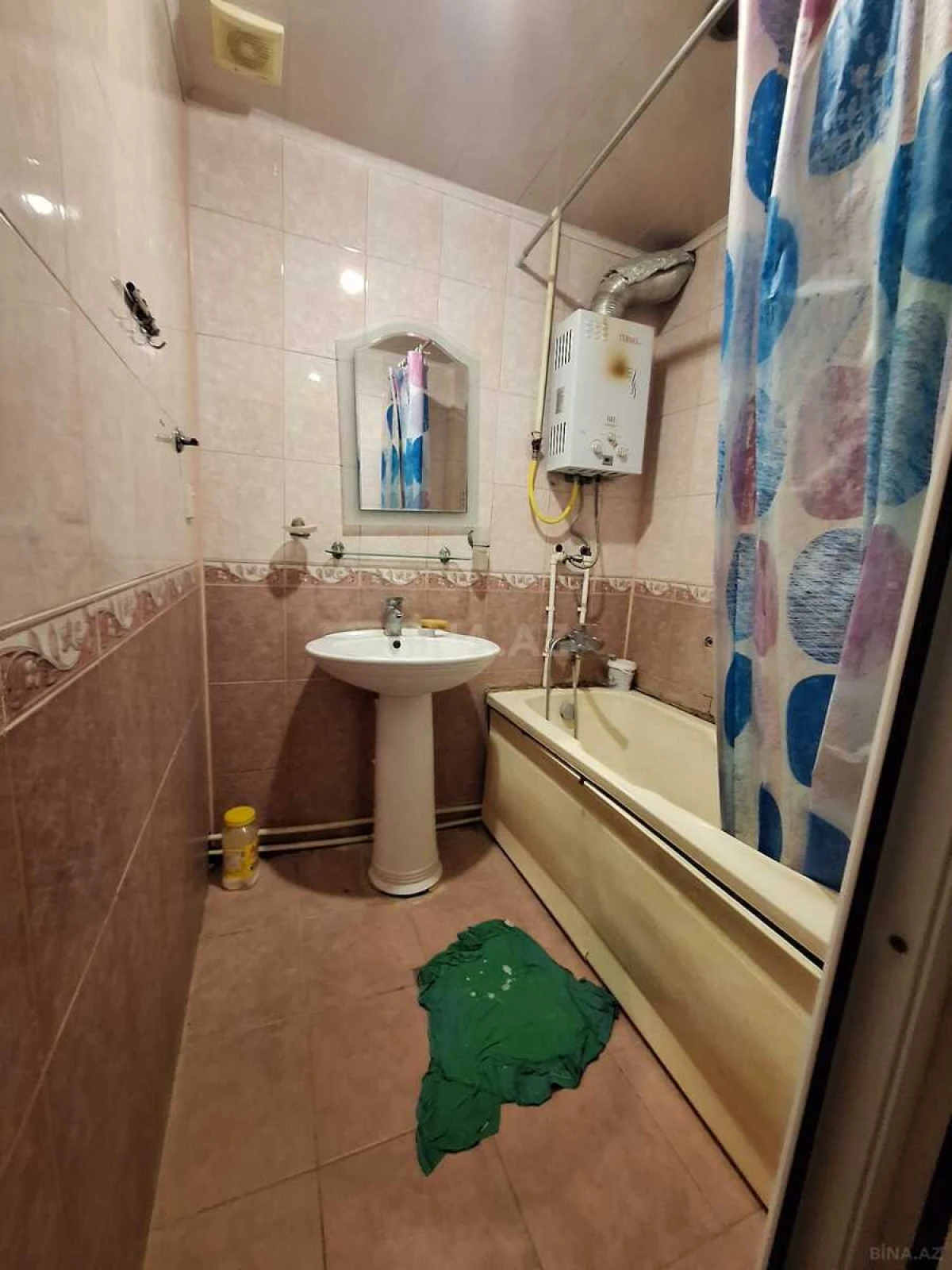 Kirayə verilir 2 otaqlı mənzil 65 m²