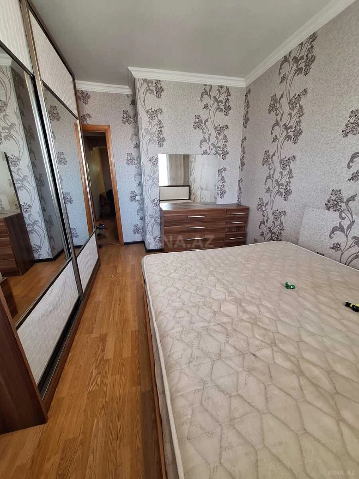 Kirayə verilir 2 otaqlı mənzil 65 m²