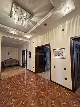 Kirayə verilir 3 otaqlı mənzil 150 m²