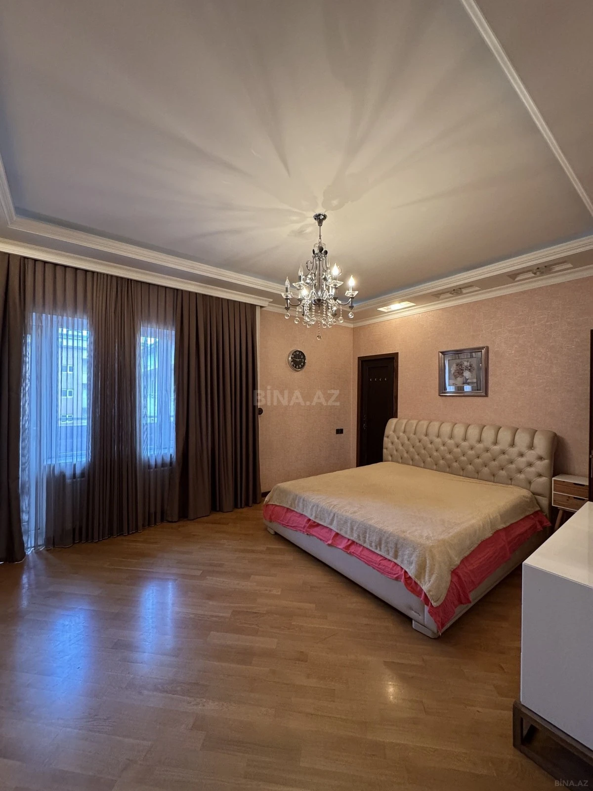 Kirayə verilir 3 otaqlı mənzil 150 m²