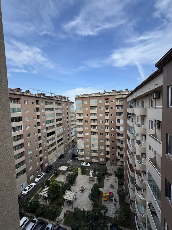 Kirayə verilir 3 otaqlı mənzil 150 m²