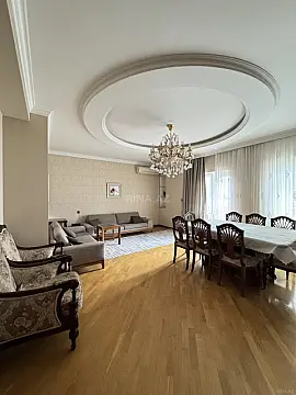 Kirayə verilir 3 otaqlı mənzil 150 m² — Bakı 3 otaq 150.00 m²