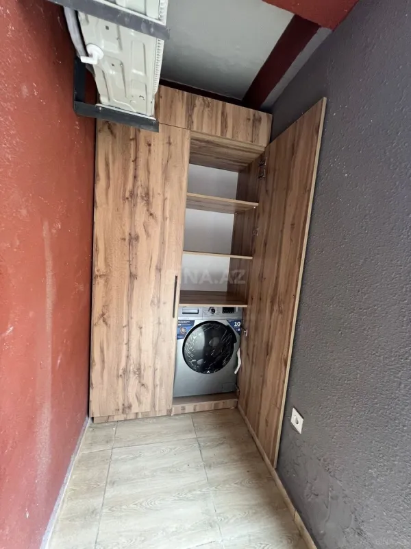 Satılır 2 otaqlı mənzil 77 m²