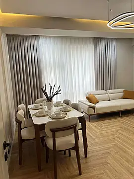 Satılır 2 otaqlı mənzil 77 m²