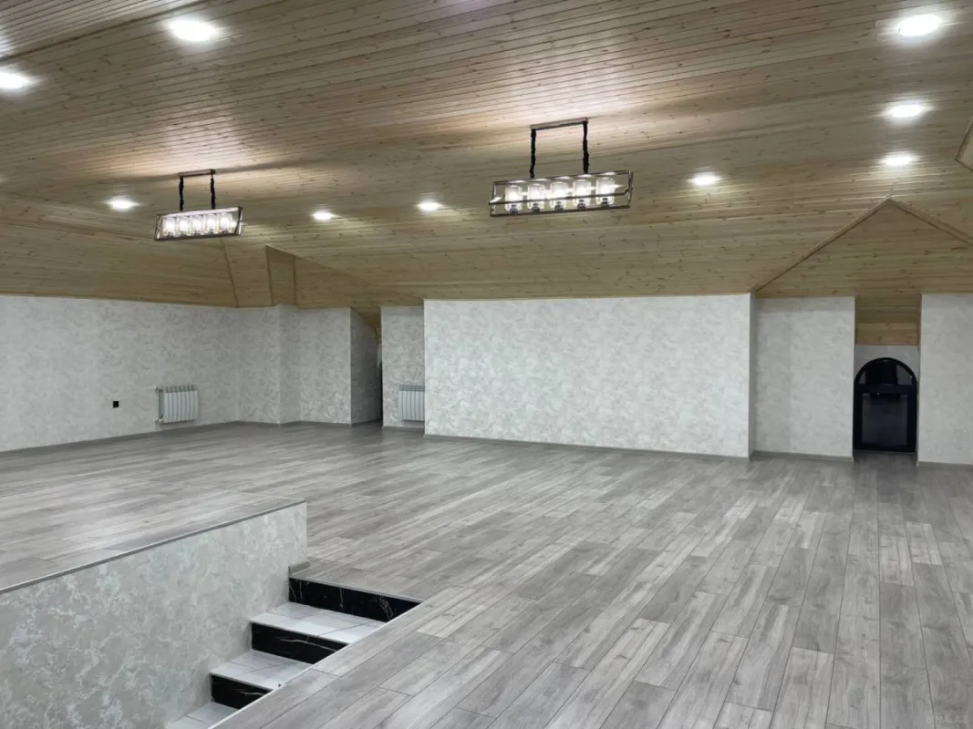 Satılır 6 otaqlı həyət evi 430 m²