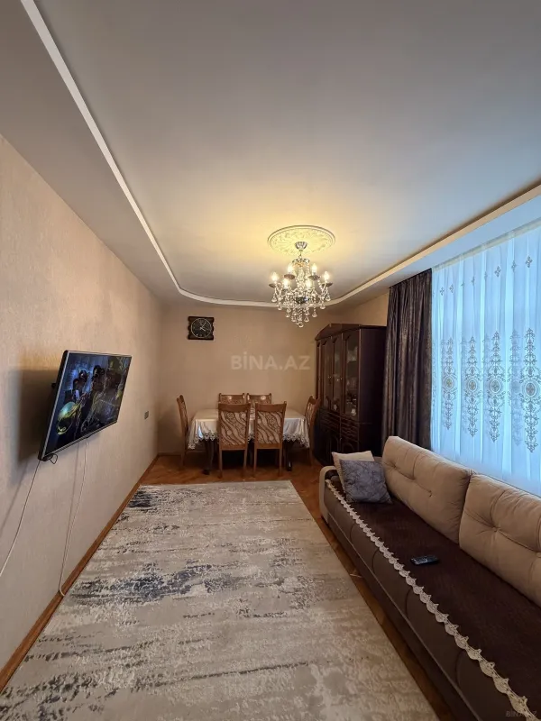Satılır 2 otaqlı mənzil 70 m²