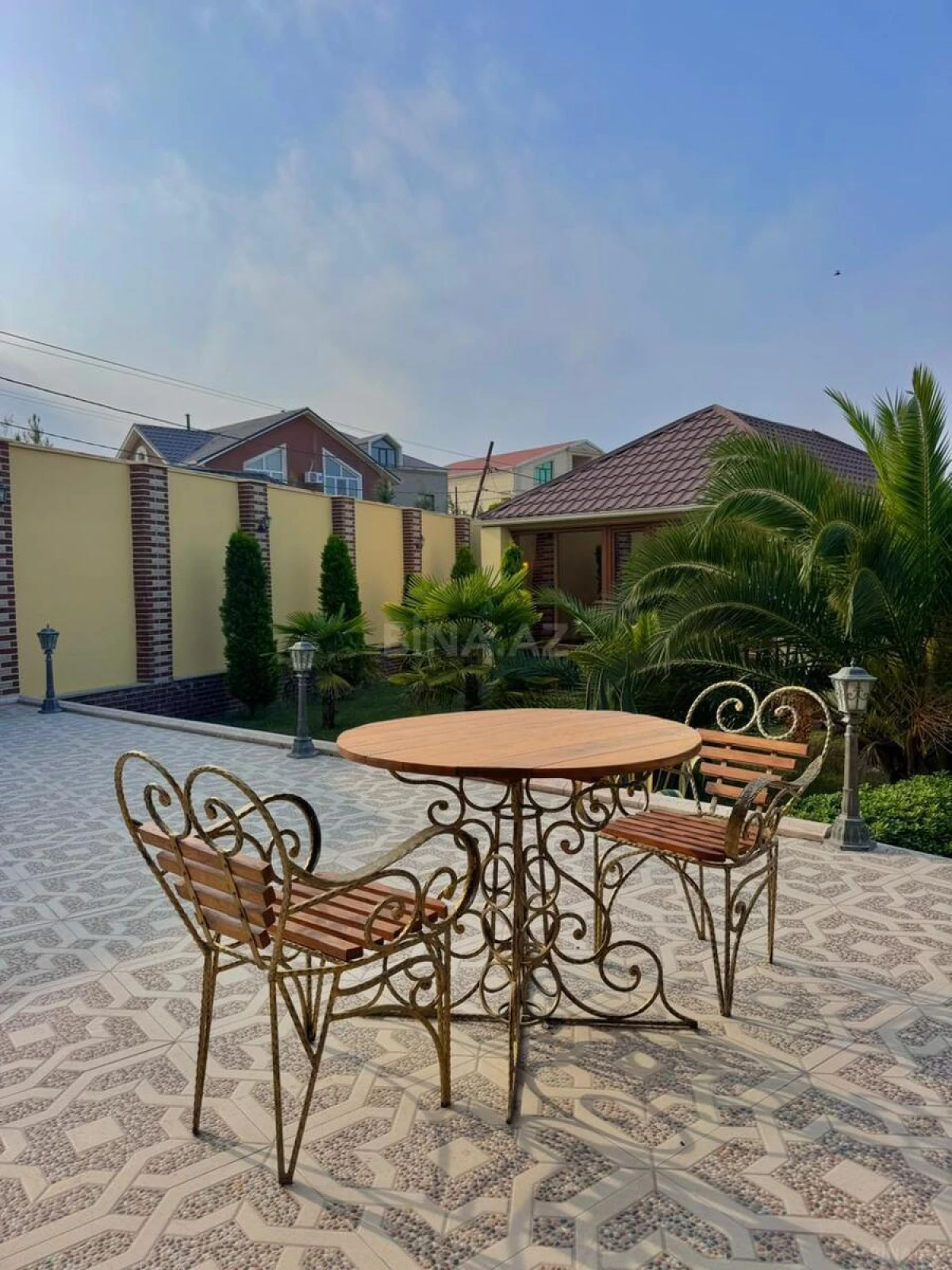 Satılır 6 otaqlı həyət evi 500 m²