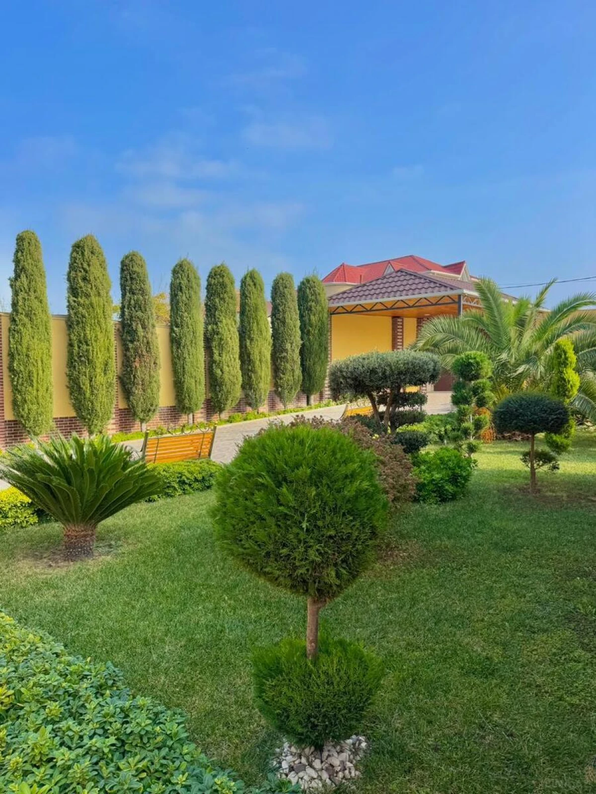 Satılır 6 otaqlı həyət evi 500 m²