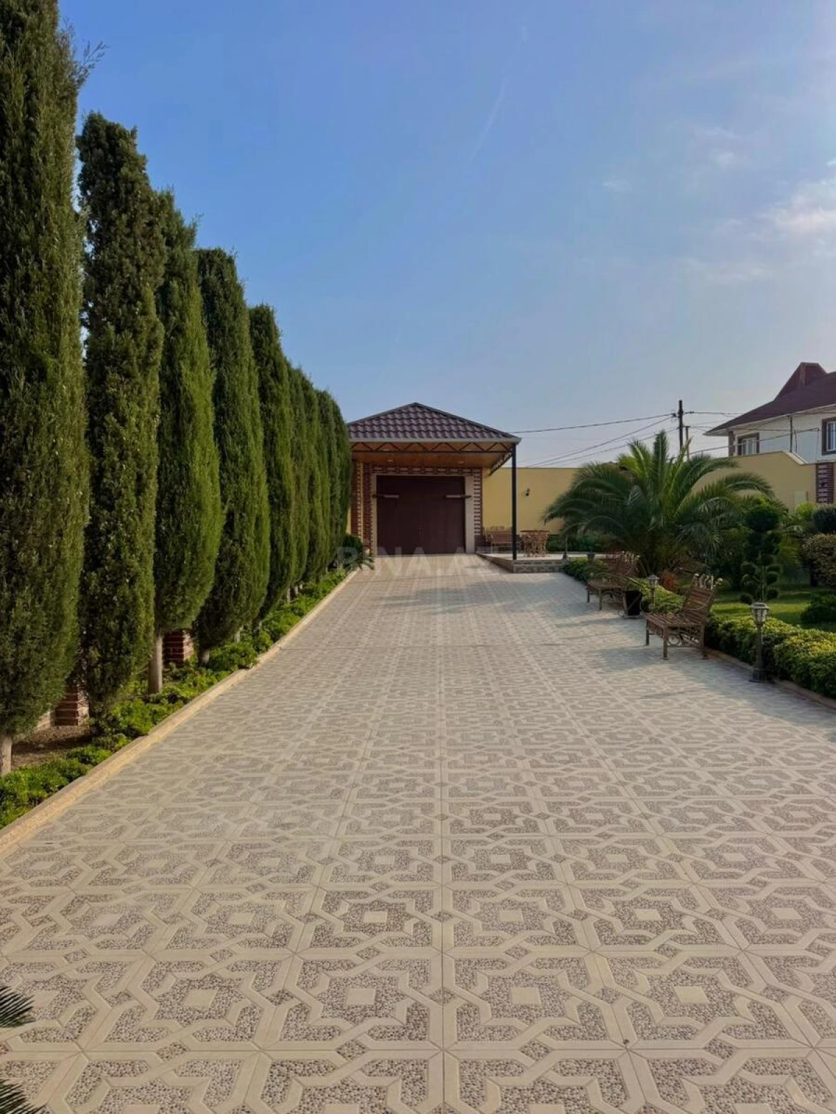 Satılır 6 otaqlı həyət evi 500 m²