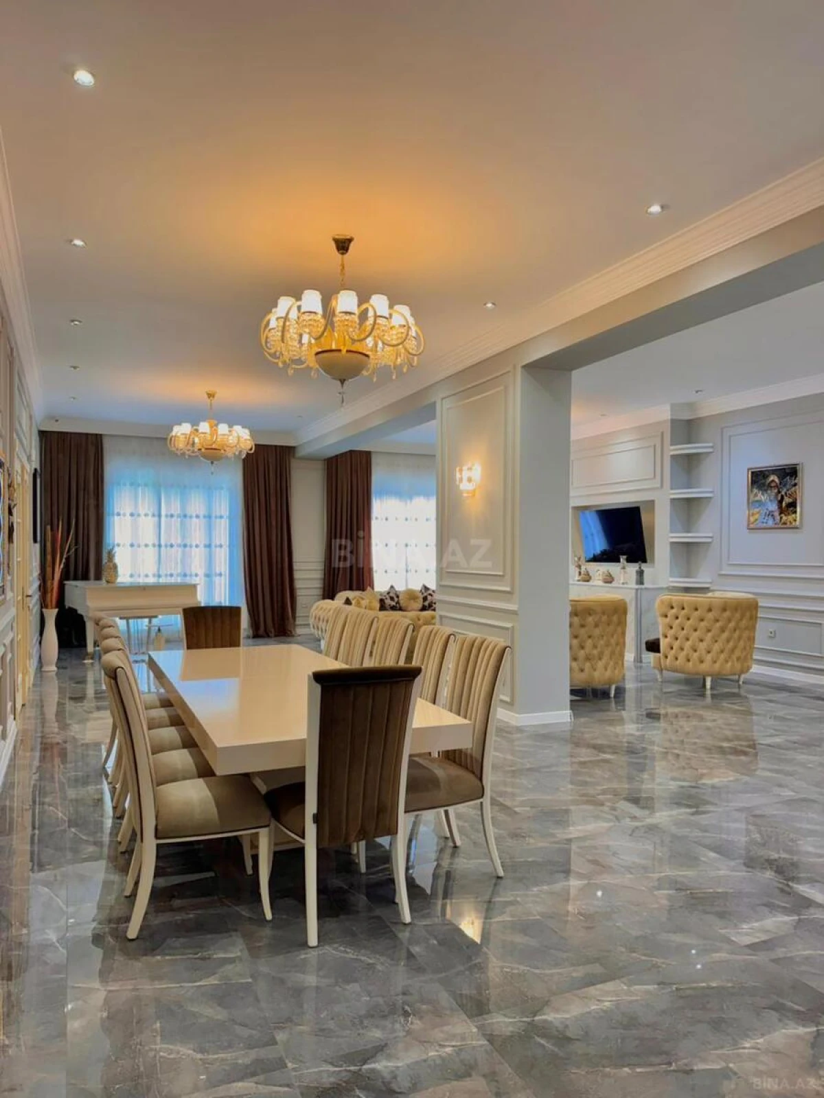 Satılır 6 otaqlı həyət evi 500 m²