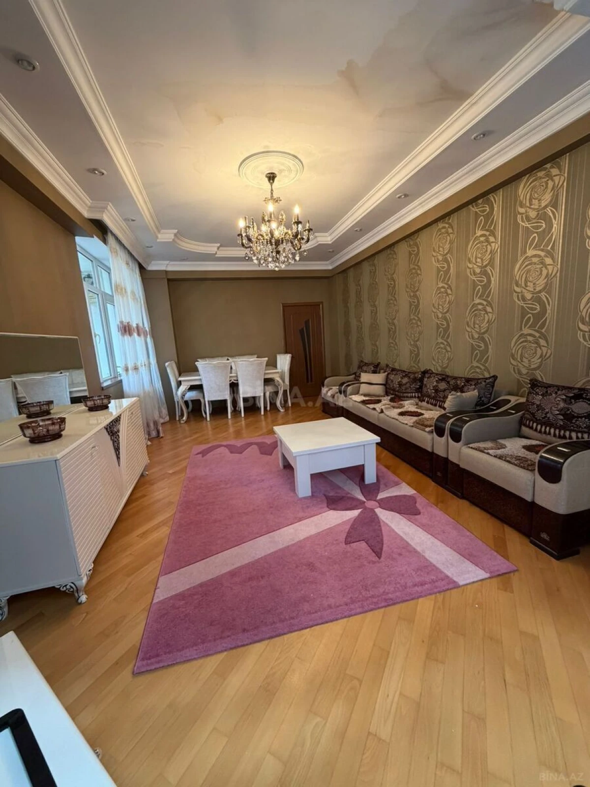 Kirayə verilir 2 otaqlı mənzil 106 m²