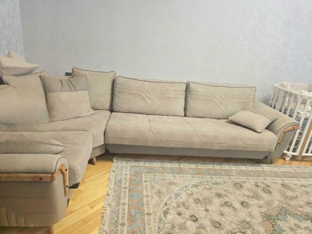 Satılır 2 otaqlı mənzil 90 m²