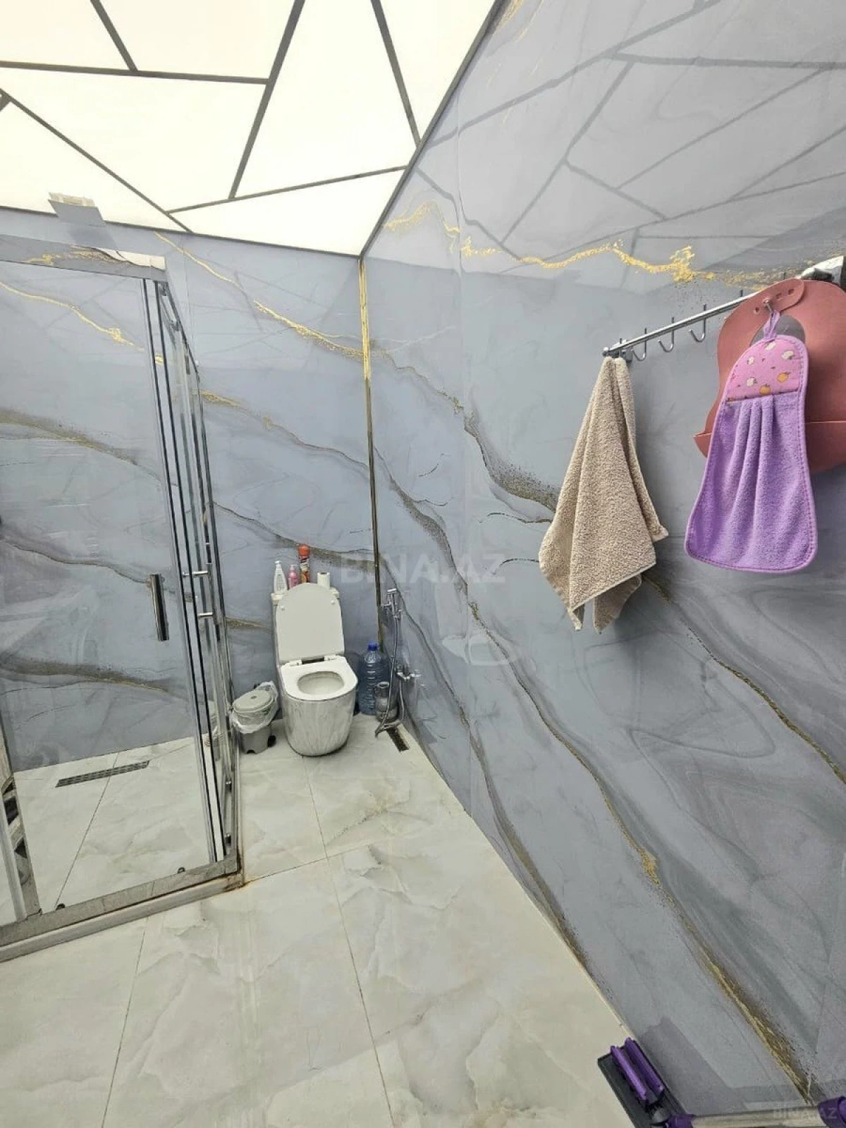 Satılır 2 otaqlı mənzil 90 m²