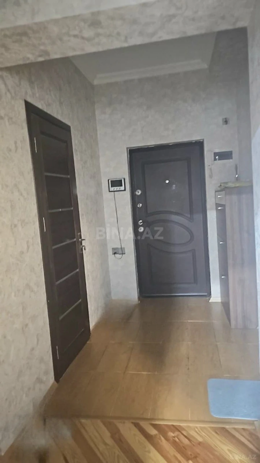 Satılır 2 otaqlı mənzil 90 m²