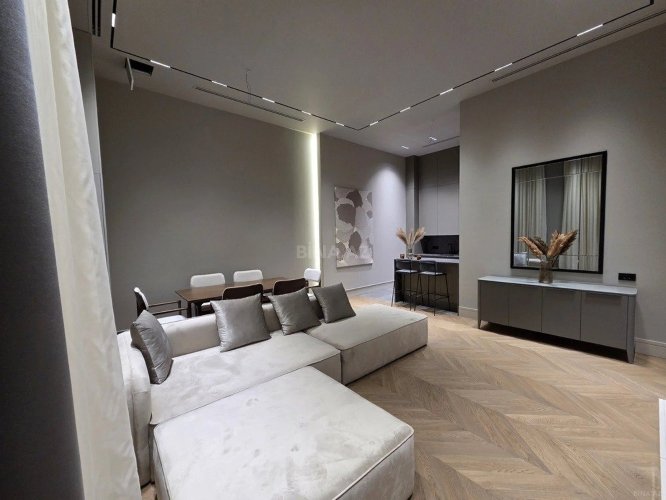 Kirayə verilir 3 otaqlı mənzil 110 m²