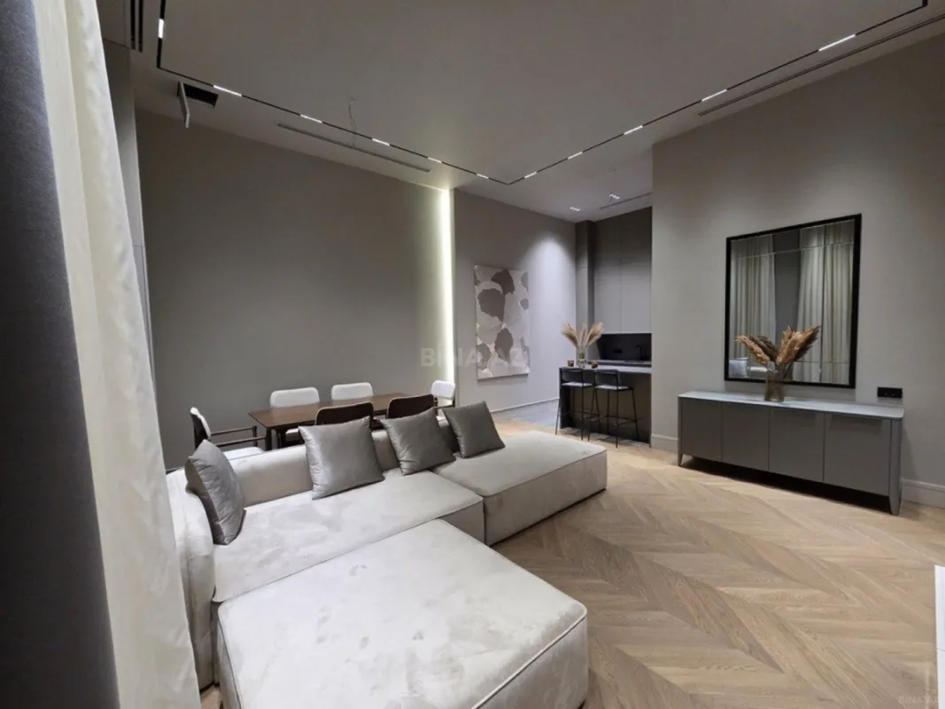 Kirayə verilir 3 otaqlı mənzil 110 m²