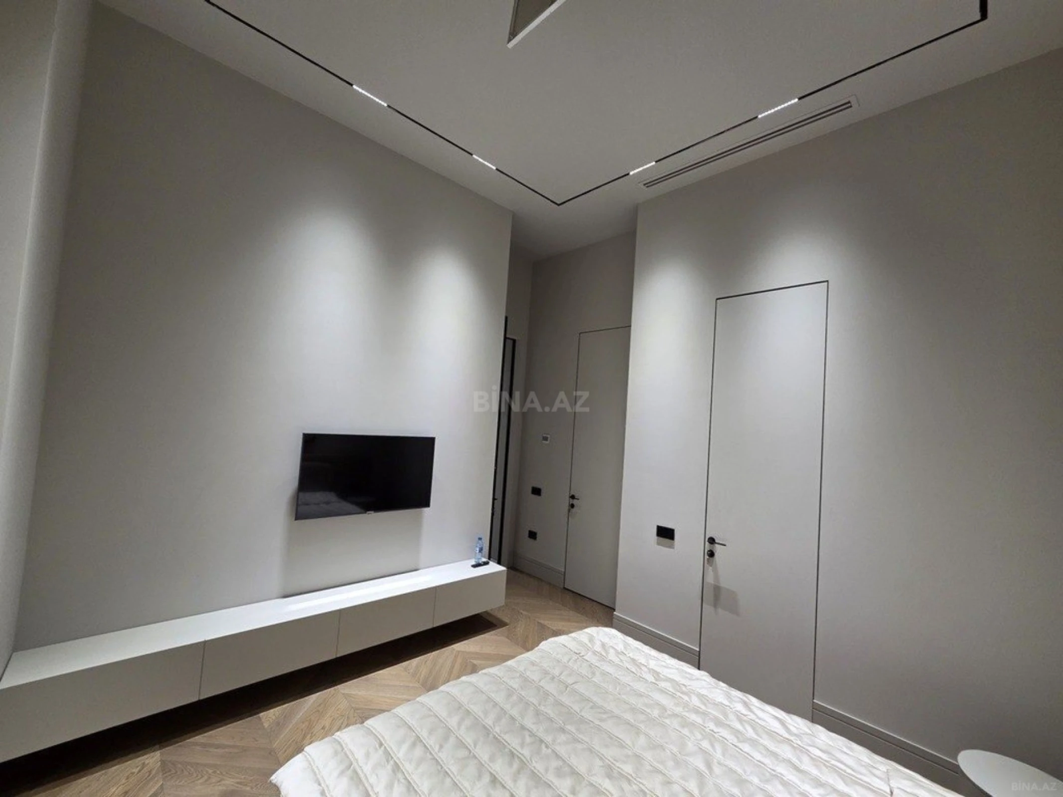 Kirayə verilir 3 otaqlı mənzil 110 m²