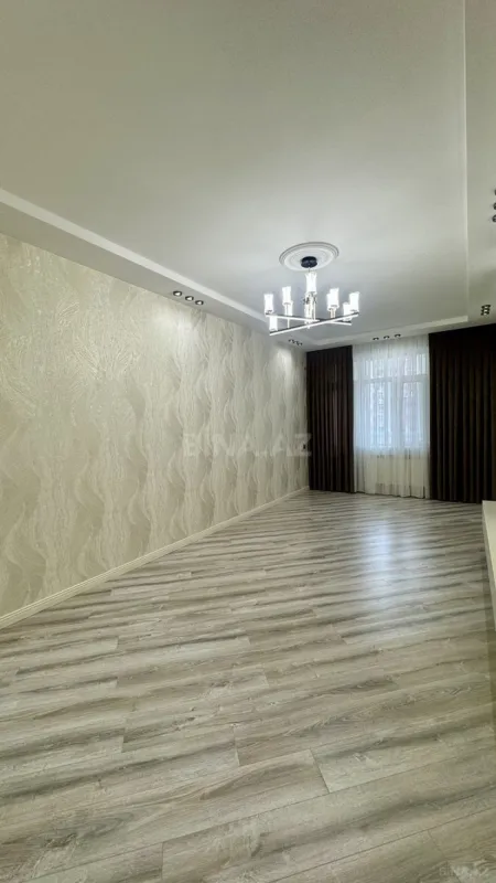 Satılır 3 otaqlı mənzil 106 m²