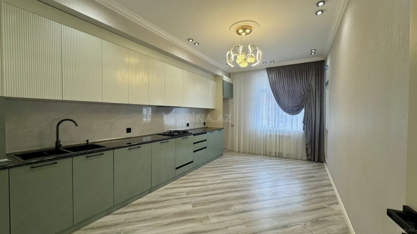 Satılır 3 otaqlı mənzil 106 m²