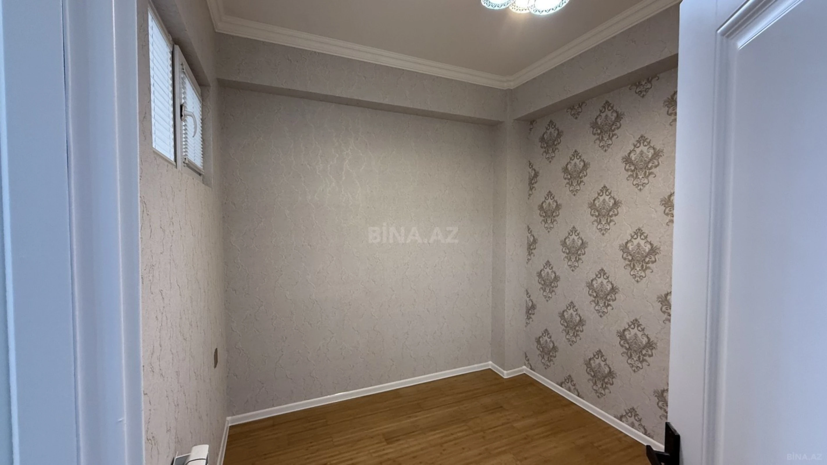 Satılır 2 otaqlı mənzil 45 m²