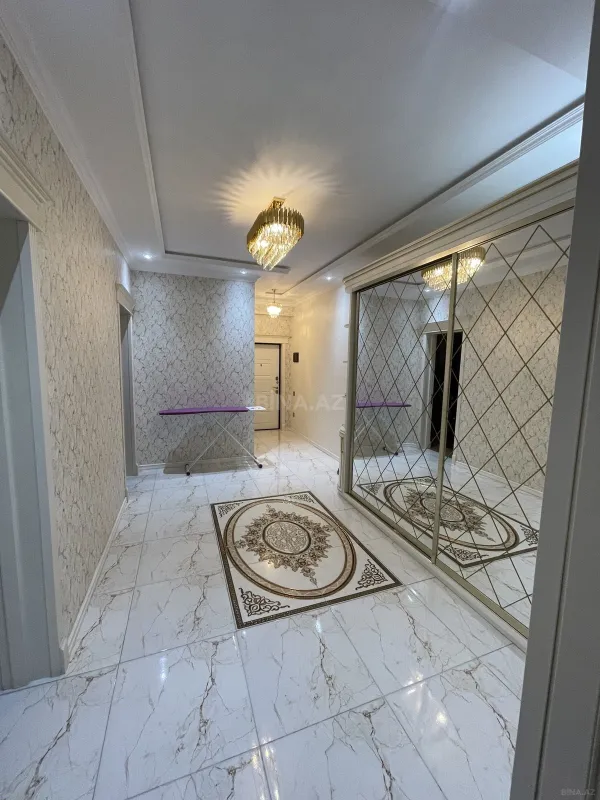 Kirayə verilir 2 otaqlı mənzil 117 m²