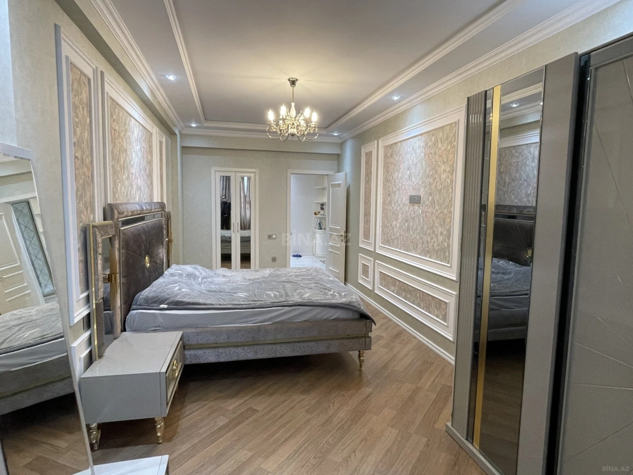 Kirayə verilir 2 otaqlı mənzil 117 m²