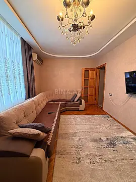 Satılır 2 otaqlı mənzil 70 m²