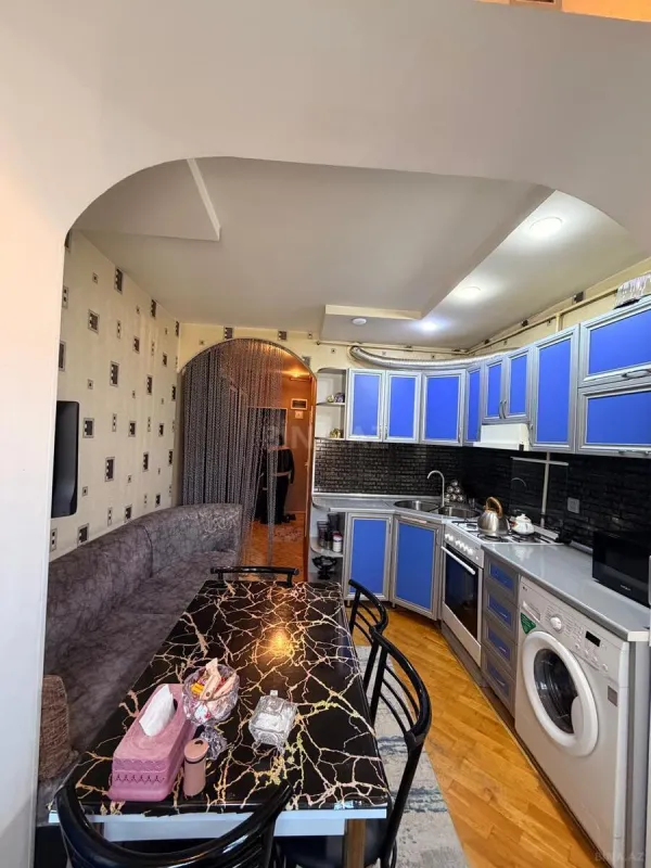 Satılır 2 otaqlı mənzil 70 m²