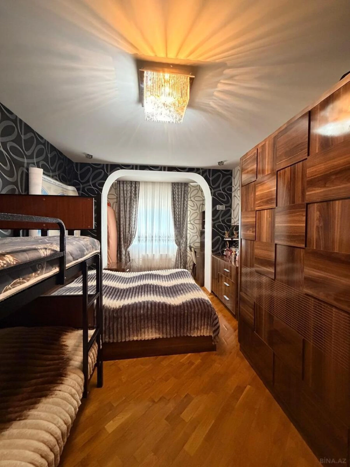 Satılır 2 otaqlı mənzil 70 m²