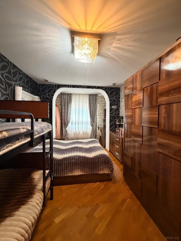 Satılır 2 otaqlı mənzil 70 m²