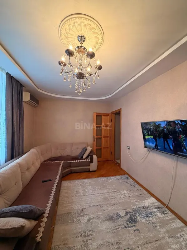 Satılır 2 otaqlı mənzil 70 m²