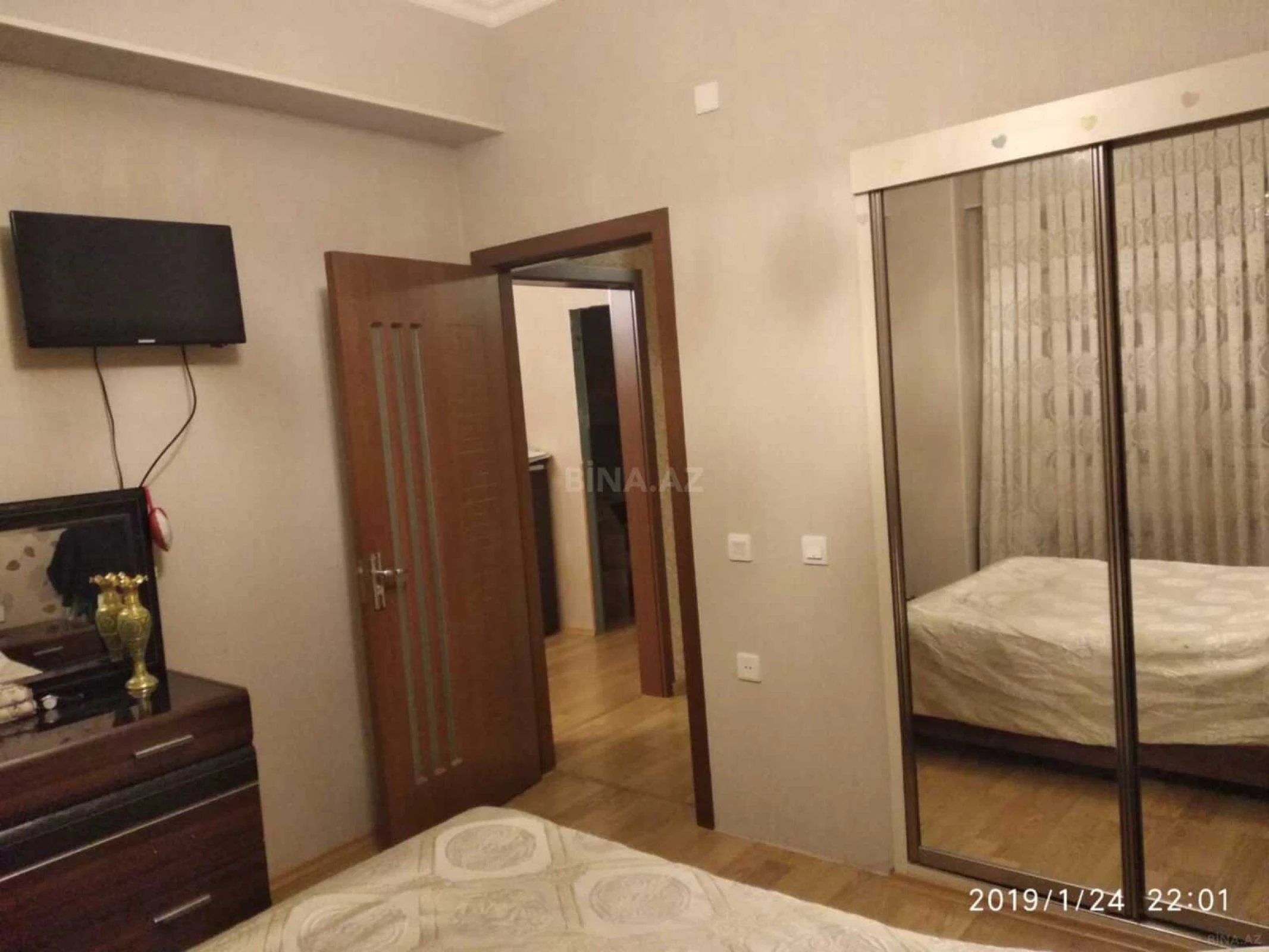 Satılır 2 otaqlı mənzil 90 m²
