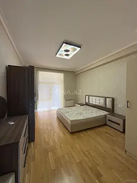Satılır 3 otaqlı mənzil 92 m²