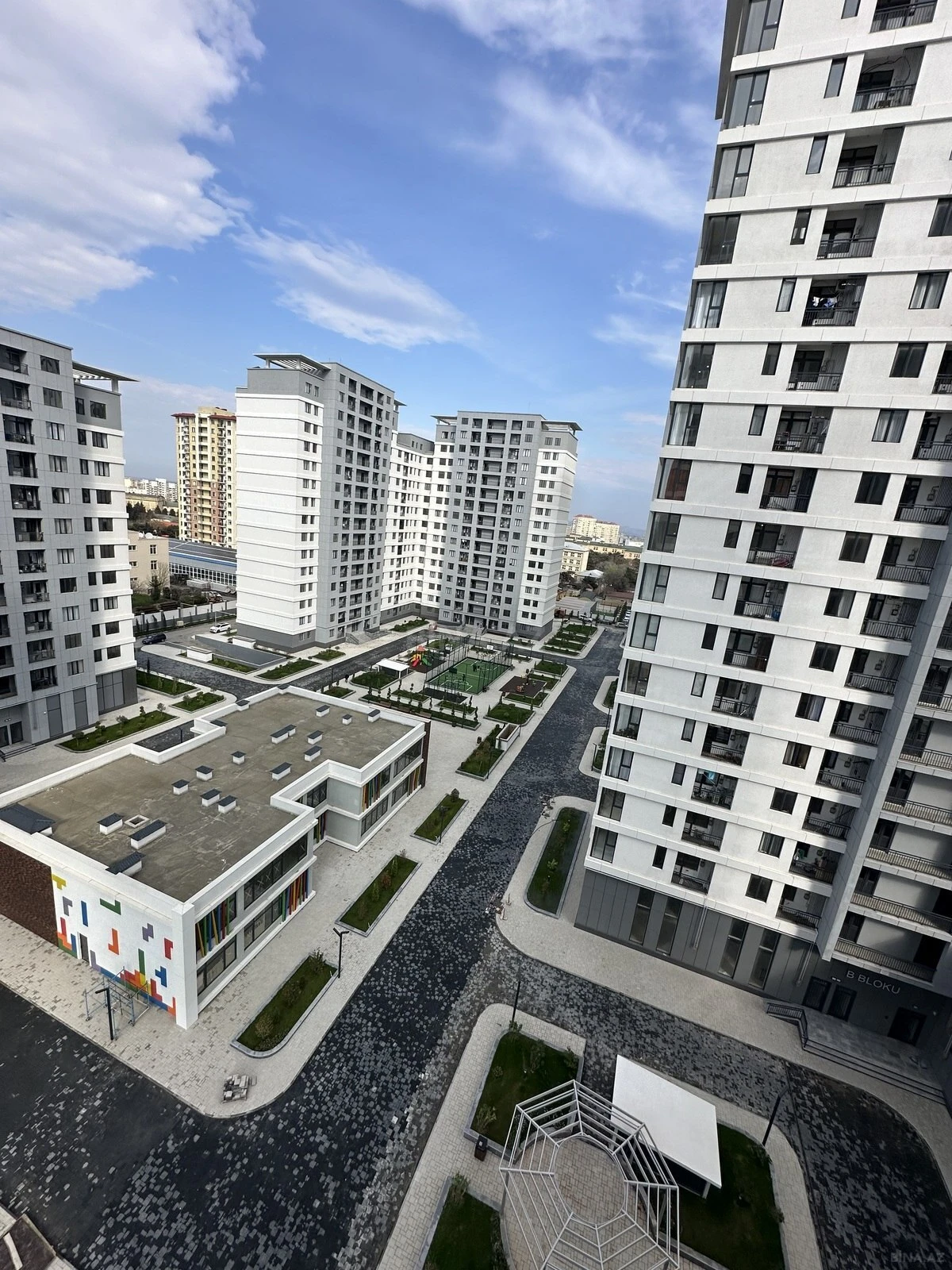 Satılır 3 otaqlı mənzil 75 m²