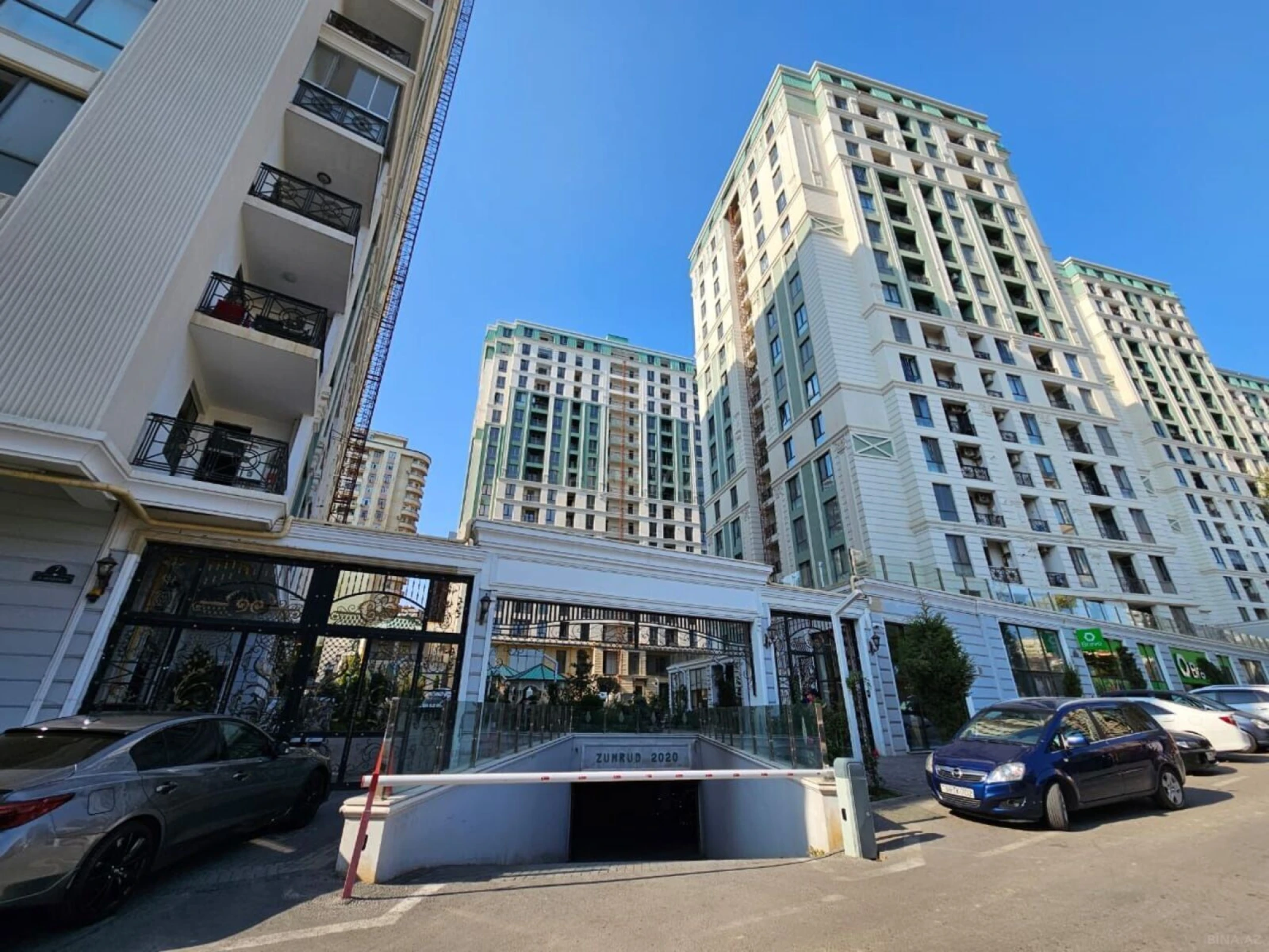 Kirayə verilir 3 otaqlı mənzil 113 m²