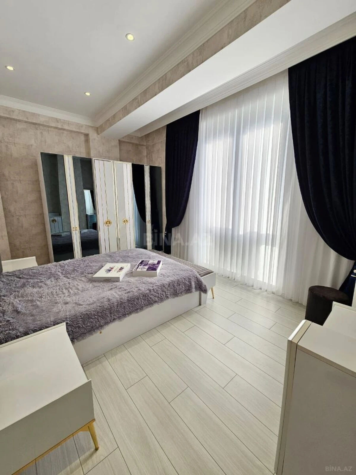 Kirayə verilir 3 otaqlı mənzil 113 m²