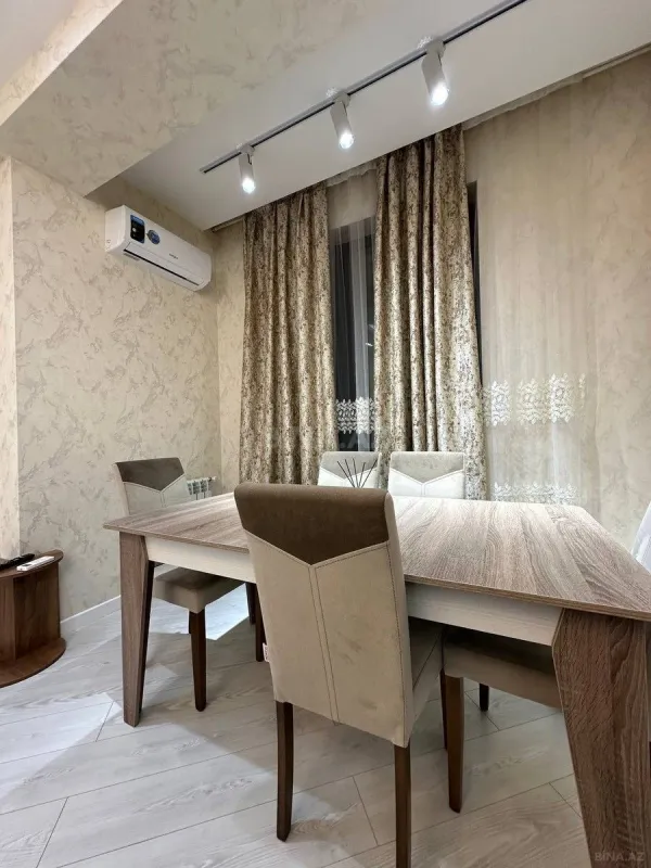 Kirayə verilir 2 otaqlı mənzil 60 m²