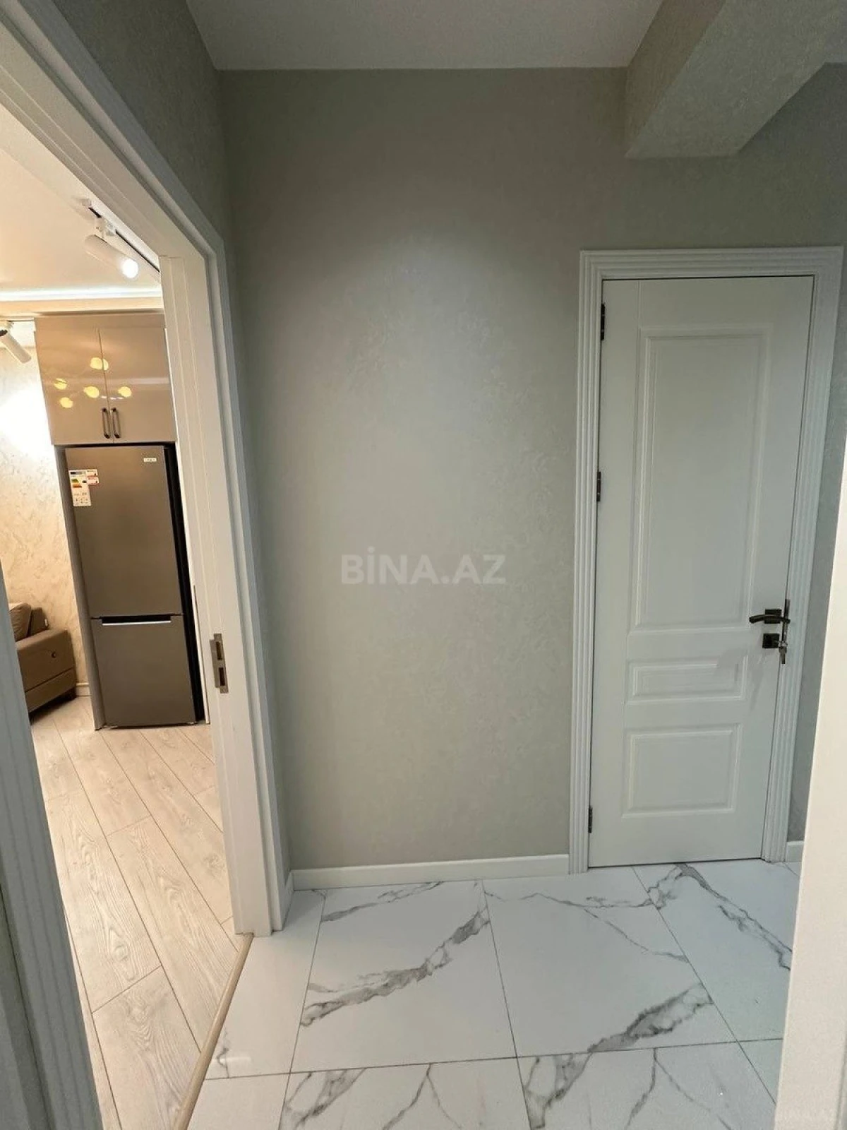 Kirayə verilir 2 otaqlı mənzil 60 m²