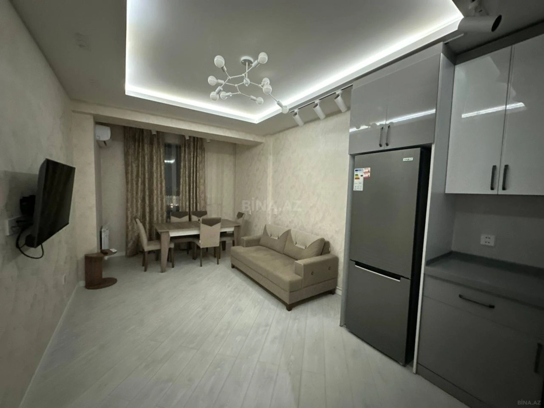 Kirayə verilir 2 otaqlı mənzil 60 m²